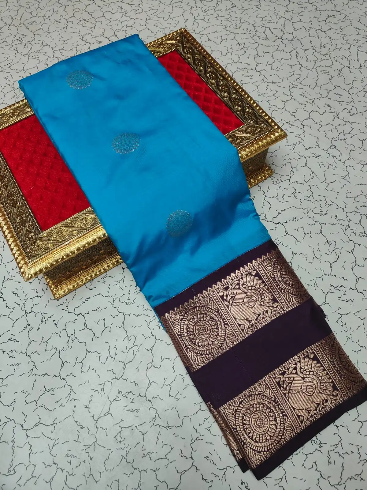 Chakra Floral Butta Semi Kanchipuram Silk Saree